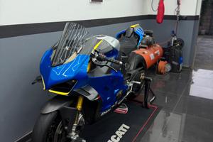 Ducati Panigale V4S 2023