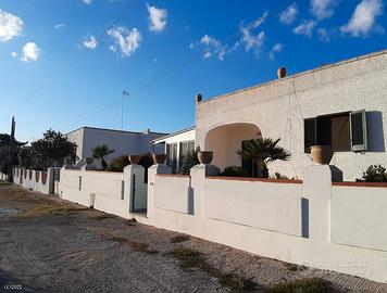 Pescoluse villetta petfriendly ampi spazi esterni