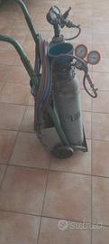 carrello con bombole 