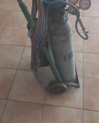 carrello con bombole 