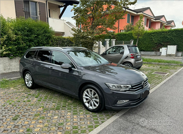 Volkswagen Passat DSG 2.0 TDI 150cv euro 6D-TEM