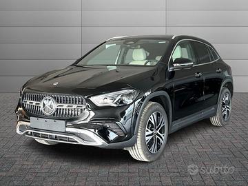 MERCEDES-BENZ GLA 200 d automatic