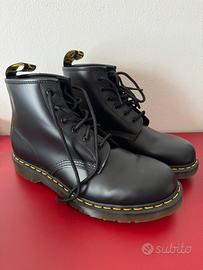 Anfibi uomo DR MARTENS NUOVI TG 43