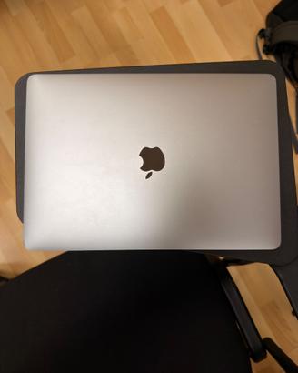 MacBook Air M1 2020 – 16GB RAM – 1TB SSD