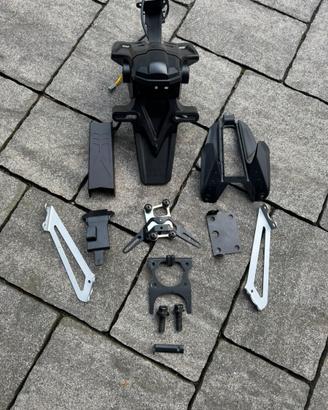 PORTATARGA ORIGINALE MT07