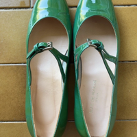 Ballerine verdi in vernice foderata in pelle