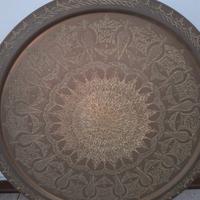 grande piatto in ottone inciso a mano 