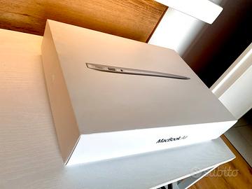 MacBook Air 13”