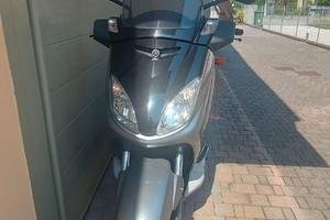 Scooter Yamaha x max 250
