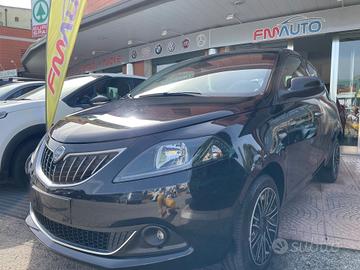 Lancia Ypsilon 1.0 5 porte S&S Hybrid full Gold OK