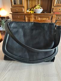 Borsa nera similpelle Carpisa