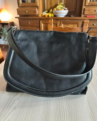 Borsa nera similpelle Carpisa