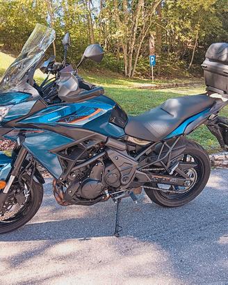 kawasaki Versys 650 2026 accessoriata
