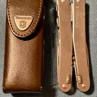 Victorinox pinza