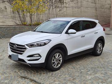 auto HYUNDAI TUCSON