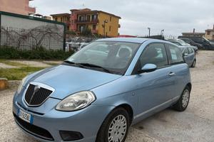 Lancia Ypsilon 1.2 Argento