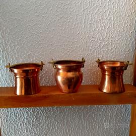 Tris (tre) soprammobili in rame d'epoca 