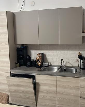CUCINA MODERNA COMPLETA DI ELETTRODOMESTICI
