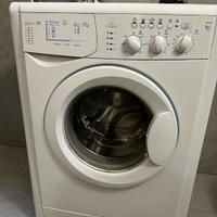 lavatrice indesit WIXL85