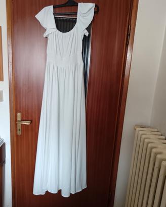 abito bianco da donna elegante 