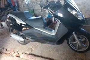 scooter peugeot satelis 250
