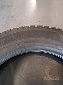 Treno pneumatici 4 stagioni - praticamente nuovo!