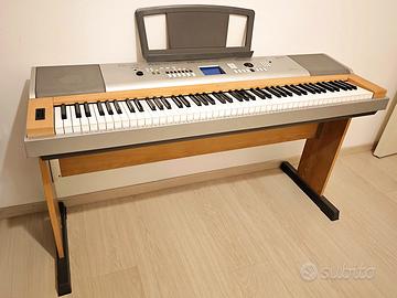 Pianoforte Digitale Yamaha dgx-630