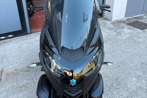 Piaggio MP3 300 hpe - 2024