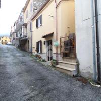 2 LOCALI A MONTORIO ROMANO