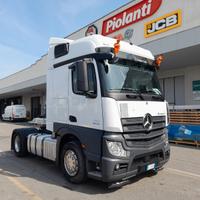B320-Trattore stradale Mercedes Actros F 18.45