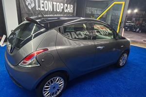 Lancia Ypsilon 1.2 69 CV 5 porte GPL Ecochic S Mom