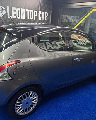 Lancia Ypsilon 1.2 69 CV 5 porte GPL Ecochic S Mom