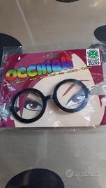 Occhiali rotondi neri con lenti non graduate