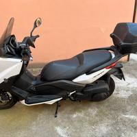 Scooter Yamaha XMAX 250