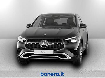 Mercedes GLA 180 Progressive Advanced auto