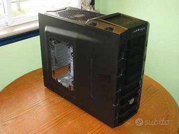 case Full tower Cooler Master HAF 922 + 4TB HDD