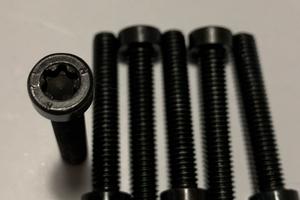 Viti per castelletto alberi a camme mv agusta