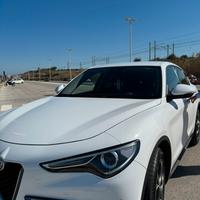 Stelvio 2.2 Turbodiesel 160 CV AT8 RWD Sport-Tech