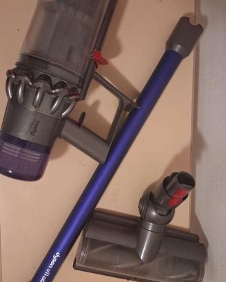 Dyson V11 Absolute completo - batteria da cambiare