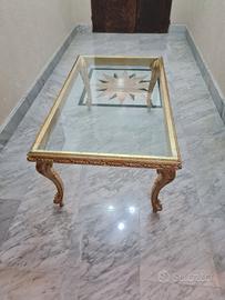 Preziosi tavolino e lampada