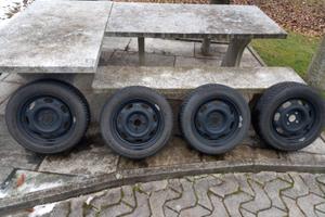 Gomme e cerchi invernali VW
Polo 2001