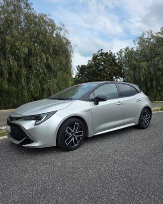 Toyota Corolla 2.0 Hybrid 180 CV – Pari al nuovo