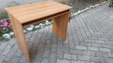 Mobili armadio scrivania libreria