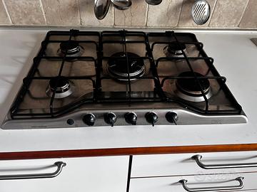 Fornello 5 fuochi zanussi