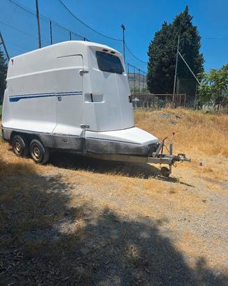 trailer mada 