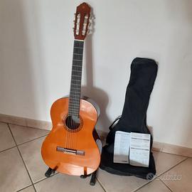 Chitarra Classica Yamaha CS40 3/4 + Accessori