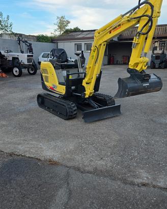 Miniescavatore yanmar SV17 carro Allargabile