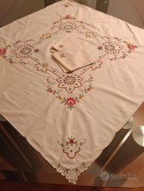 tovaglia da thè vintage ricamata a punto croce 