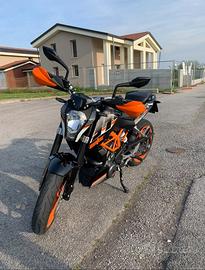 Ktm duke 390 2016