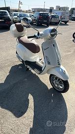 Vespa scooter 125 Primavera
